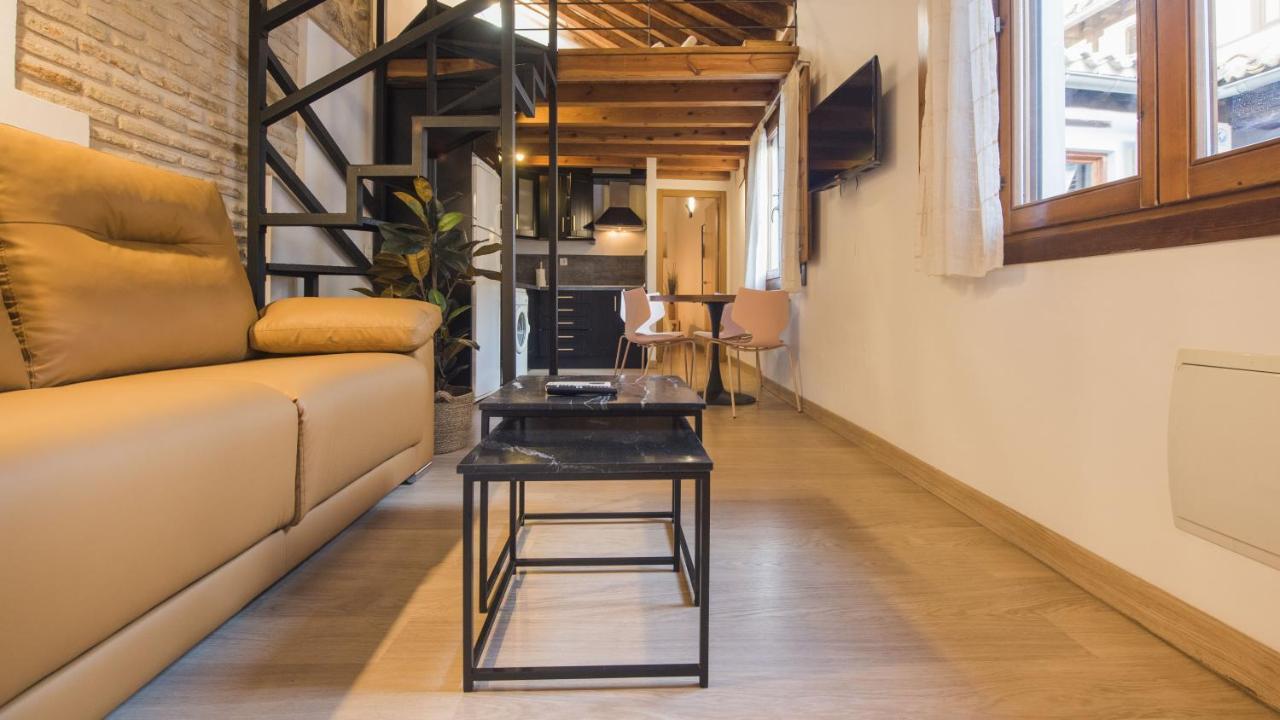 Madera Y Piedra - Apartamentos Aloha Toledo Buitenkant foto